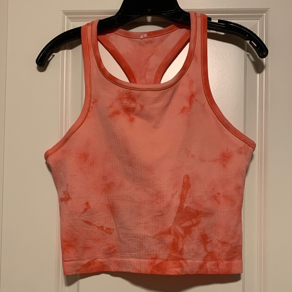 LuluLemon Ebb to Street Racer Back Tank w/ Bra
Marble Dye Raspberry Cream Sz 12 - Picture 1 of 4